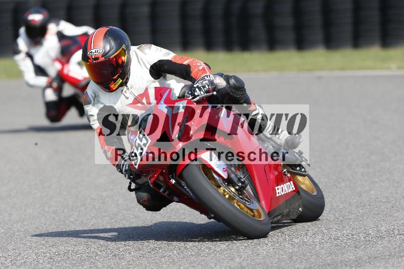 /45 10.08.2025 Plüss Moto Sport ADR/Freies Fahren/555